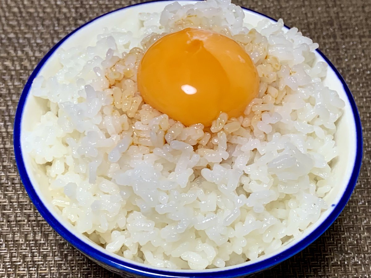 ＠もつ tweet media