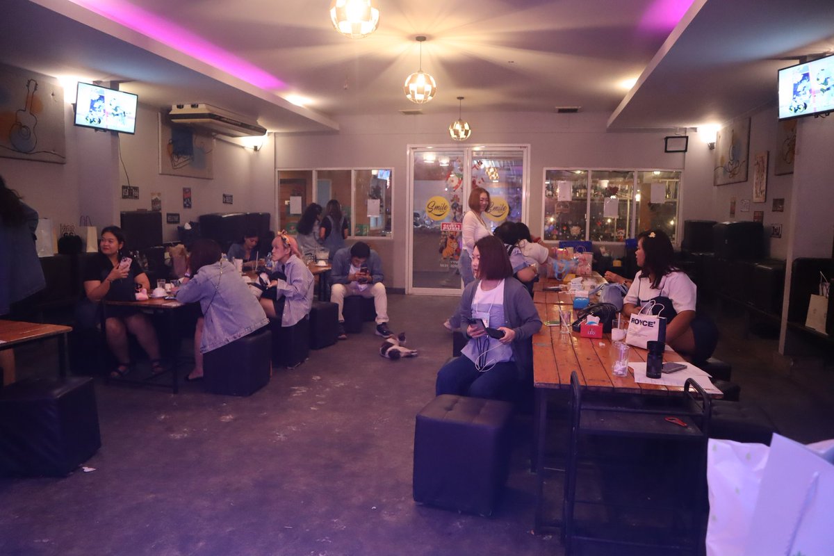 📸 31|01|26 

ภาพบรรยากาศในงานค่ะ ขอบคุณแฟนคลับทุกๆคนที่มาร่วมงานในครั้งนี้นะคะ เป็นงานที่อบอุ่นและเป็นกันเองมากๆหวังว่างานหน้าจะมากันอีกเยอะๆน๊า

#BosstonShuphadech 
#กีต้าร์ของบอสตั้น 
#HNY2026XBosston