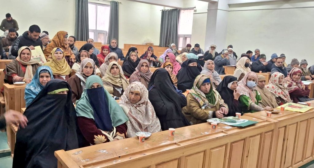 Deputy Commissioner Baramulla tweet media