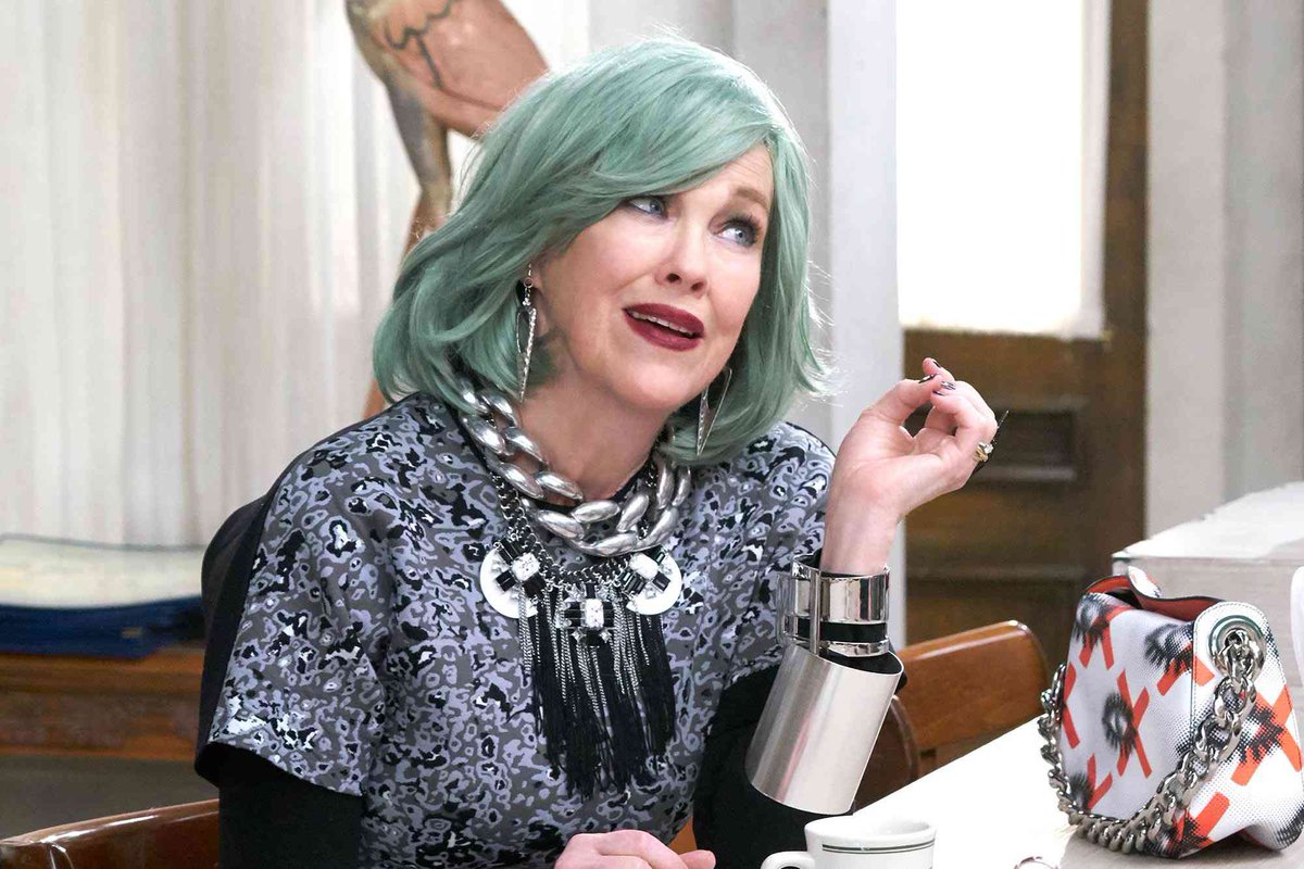 En su día, un periodista del Gay Times preguntó a Catherine O'Hara por qué creía que su personaje de «Schitt's Creek» era tan querido entre las personas LGTBIQA+. 

"Bueno, son el mejor tipo de gente", dijo ella.