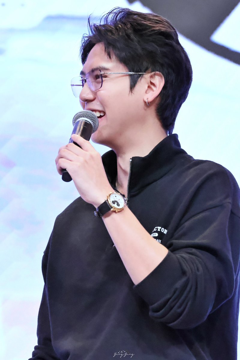 I think ssing is handsome？🤔
I'm not sure😂

#ssingss
