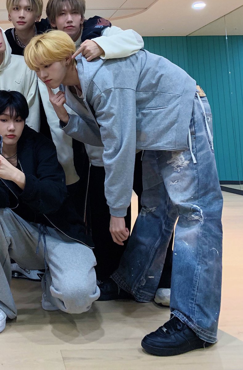 _kum1il's tweet photo. 하루종일쓰담쓰담해조여대 https://t.co/d28ja9pZlH