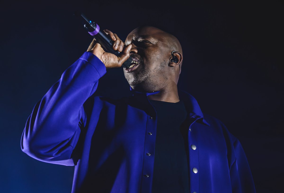 Espace Republic Corner tweet media