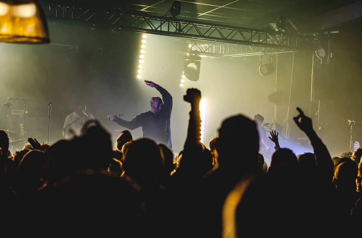 Espace Republic Corner tweet media