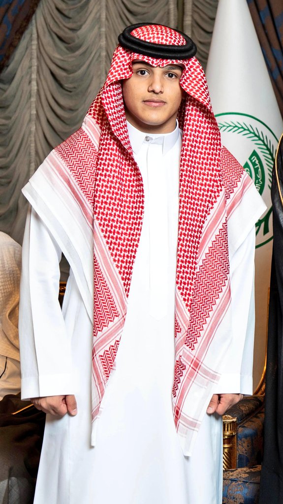 alatawelah1's tweet photo. #الأطاولة 
يسرنا ويسعدنا ان نتقدم بأصدق التهاني وأجمل التبريكات
للأستاذ/ عبدالرحمن بن مسفر بن سبعان بمناسبة تخرجه من جامعه الملك سعود وحصوله على درجه البكالوريوس من قسم شبكات الحاسب،
الف مبروك وجعلها الله عوناً له على طاعته ونفع به والعقبى للدكتوراه، 
والتهنئة موصولة لوالده الغالي مسفر بن سبعان والعائلة الكريمة.