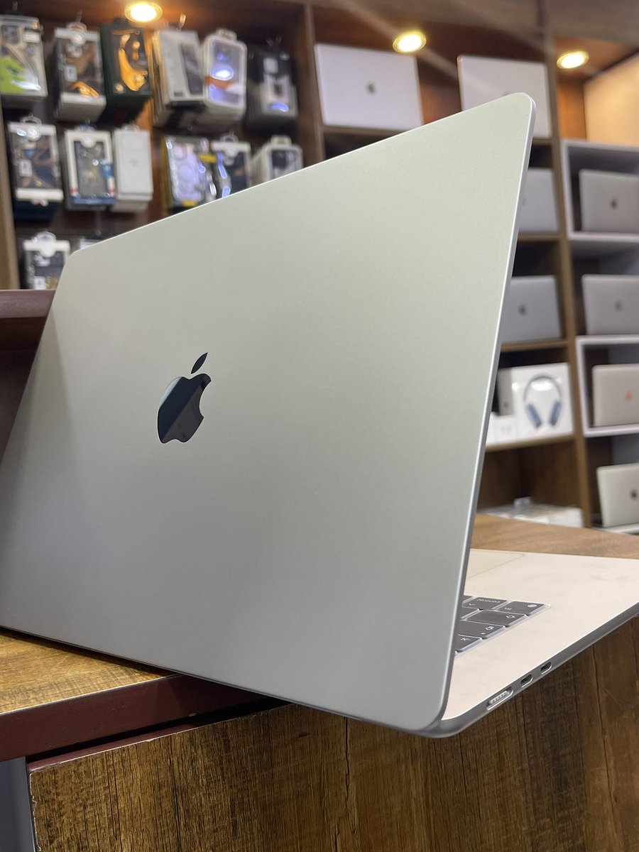 Apple Center Uganda tweet media