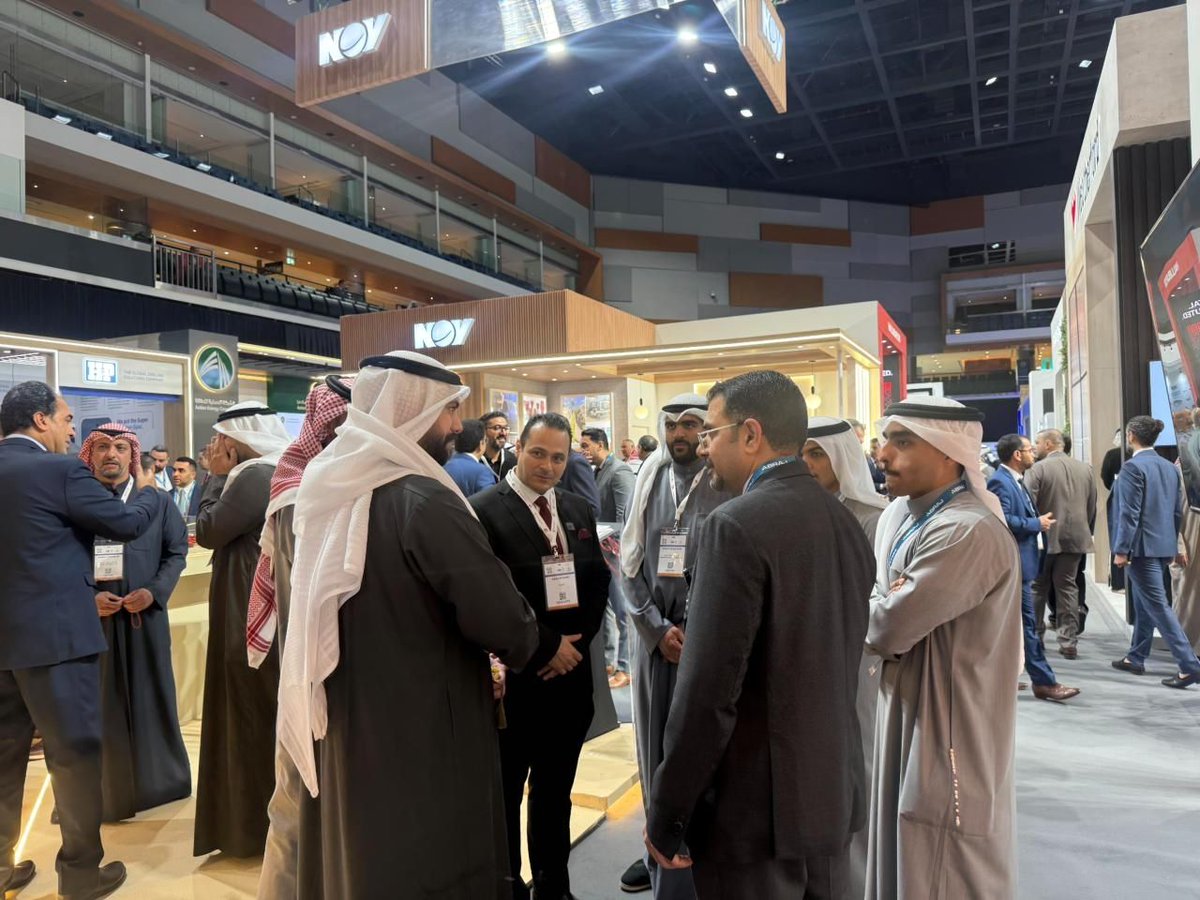 kogs_kuwait's tweet photo. The Exhibition Hall at The Arena Kuwait is buzzing!

From cutting-edge tech to massive machinery, check out how top companies are innovating for the future.

Stop by the booths to network and see the tech in action.

#TechShowcase #OilAndGas #Innovation https://t.co/YM6L2JJJCW