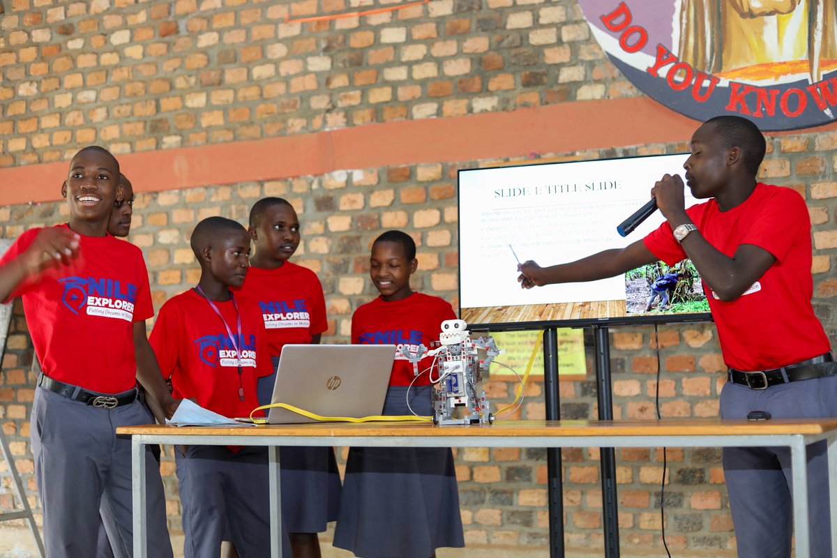 The Nile Explorer Bus 6.0 tweet media