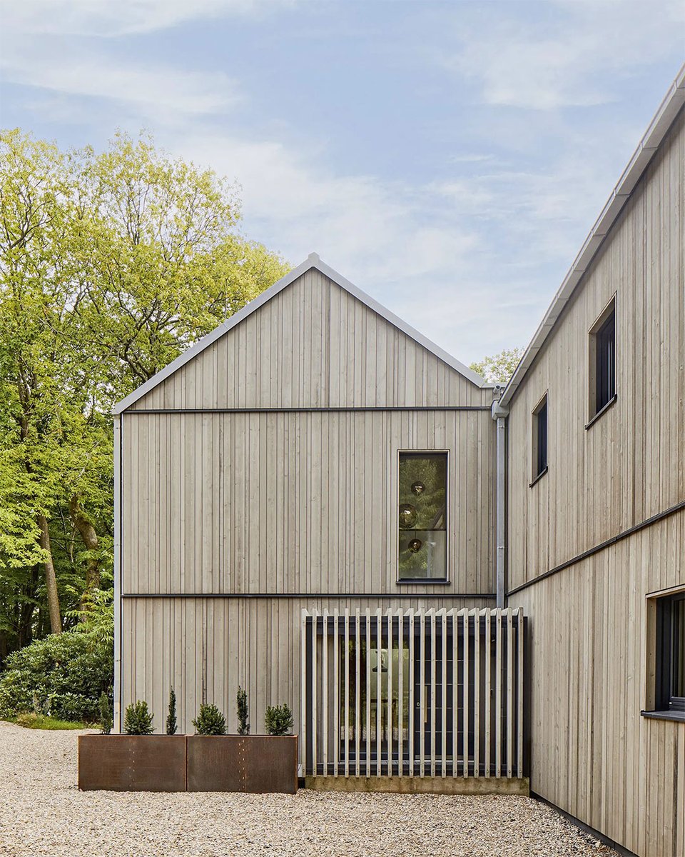 BuildItMagazine's tweet photo. What exactly are planning conditions and what do they mean for your self build or extension project? Planning expert Martin Gaine investigates how to avoid, manage, remove and discharge important stipulations from the council: https://t.co/W59Qf8rNB2 https://t.co/0X4kkdxgU4