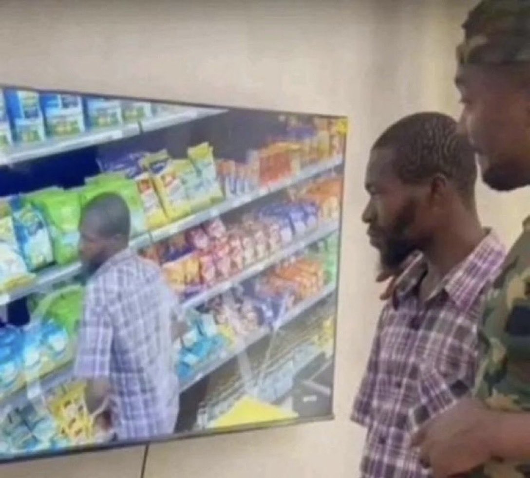 start32496's tweet image. Broski forgot he playes for Manchester city with 115 changers