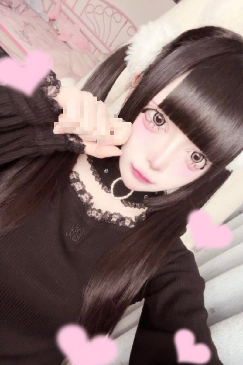 ✟ tweet media