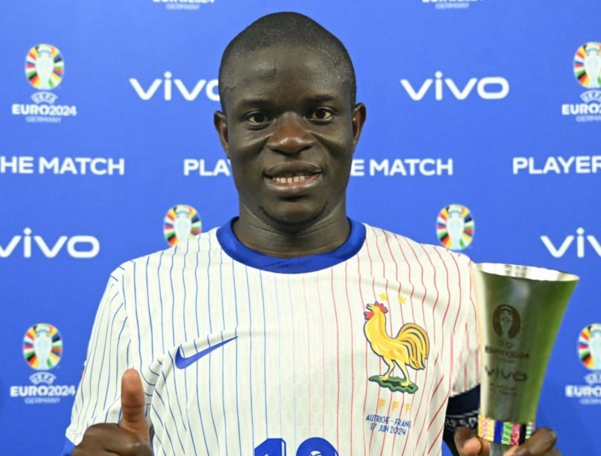 SON DAKİKA | N'golo Kante'nin Fenerbahçe'ye transferi, Suudi Pro Ligi onay vermediği için bu dönem için iptal oldu. (Murat Aşık)