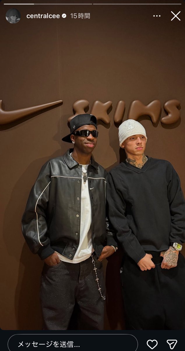 ヴェニシウスもYeと同じサングラスですね〜
センチイケメンすぎるやろ