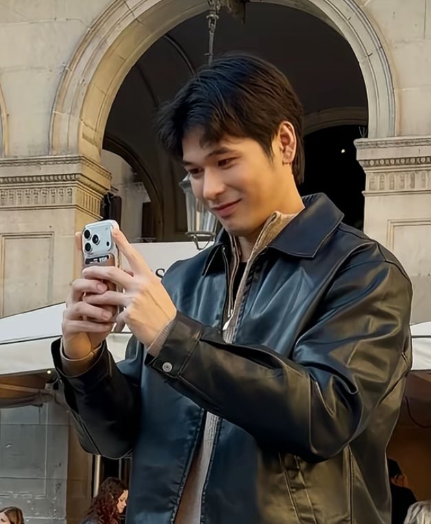 LODSjz's tweet image. kaya pala ganiyan ngiti mo bossing ah, okay gets gets 😮‍💨