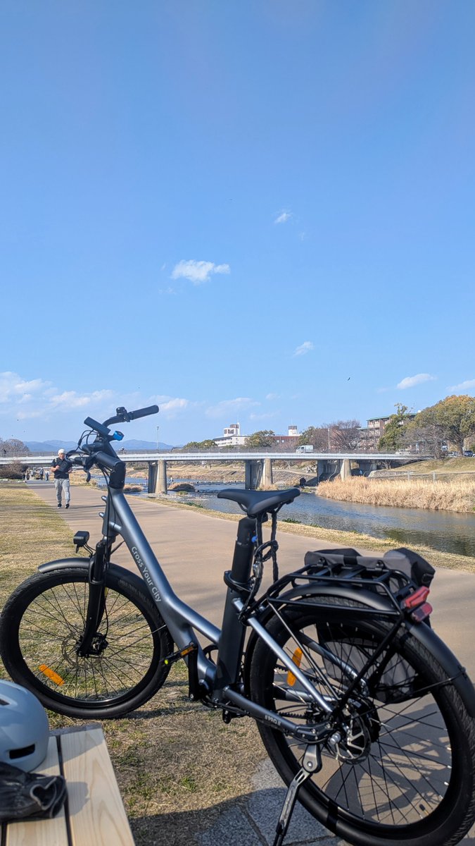 narusio150's tweet photo. うちの２輪車たち画像更新
名前:なるしお  
性別:♂️年齢:60   
住所:平安京  
愛車:Ducati Diavel2015
    　 Honda ADV150
  　　ADO Air28Pro(ﾁｬﾘ)
  　　BROMPTON M6R(ﾁｬﾘ)
好き:メカ全般的に大好物です
#バイク乗りとして軽く自己紹介 
#バイク乗りと繋がりたい https://t.co/0fbmDHBRwL