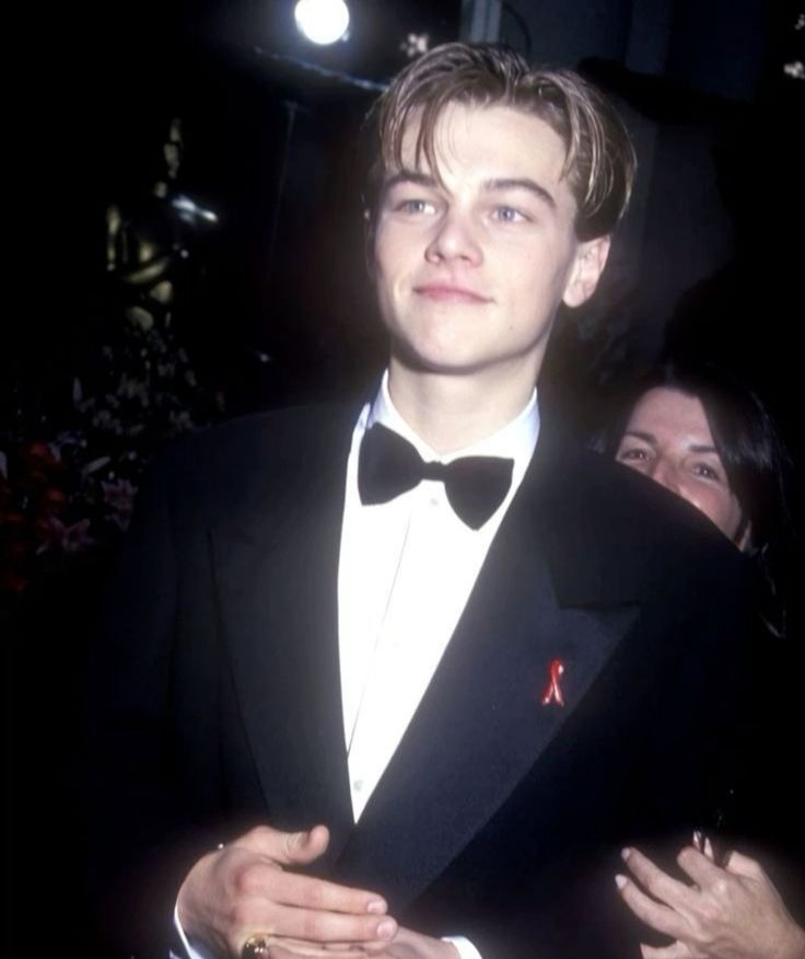 Redd_flaggg's tweet image. Hey @grok make him 50 years old