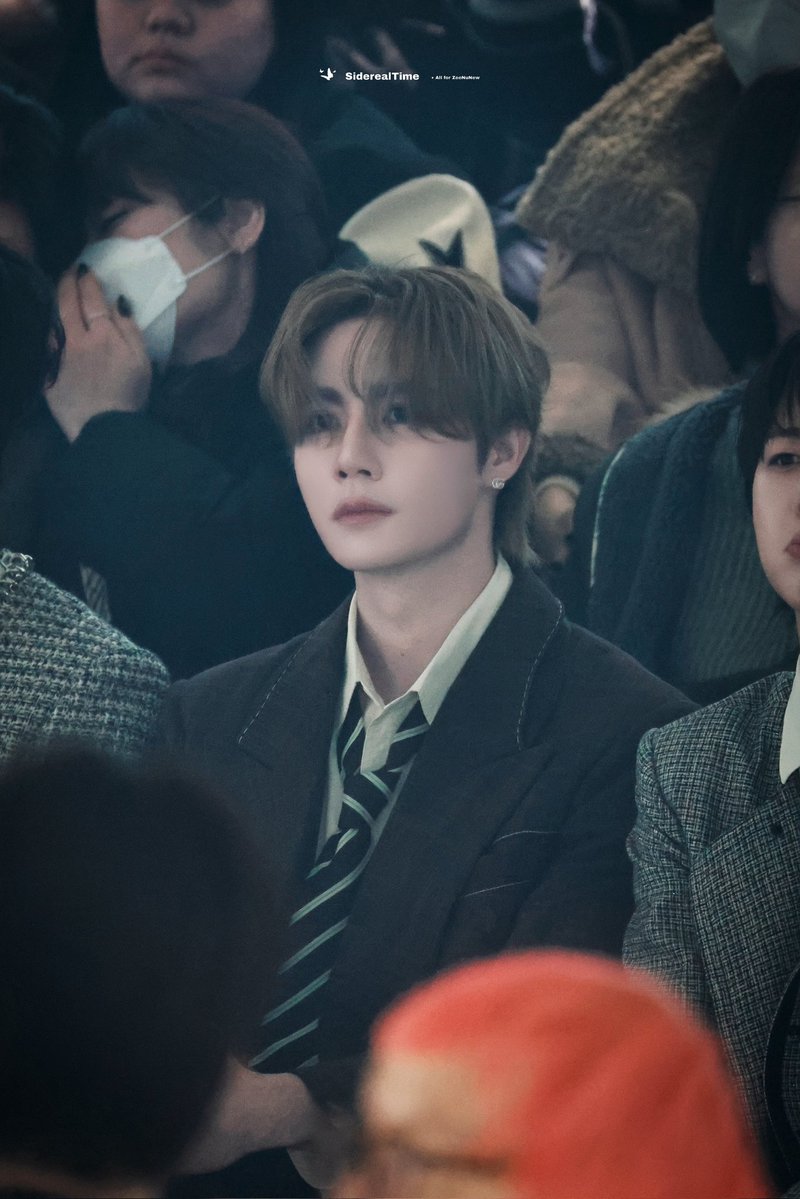 SiderealTimeZNN's tweet image. 260203
@zee_pruk
#MÜNNxZeePruk 
#ZeePrukSeoulFashionWeek
#SeoulFashionWeek
#ZeePruk