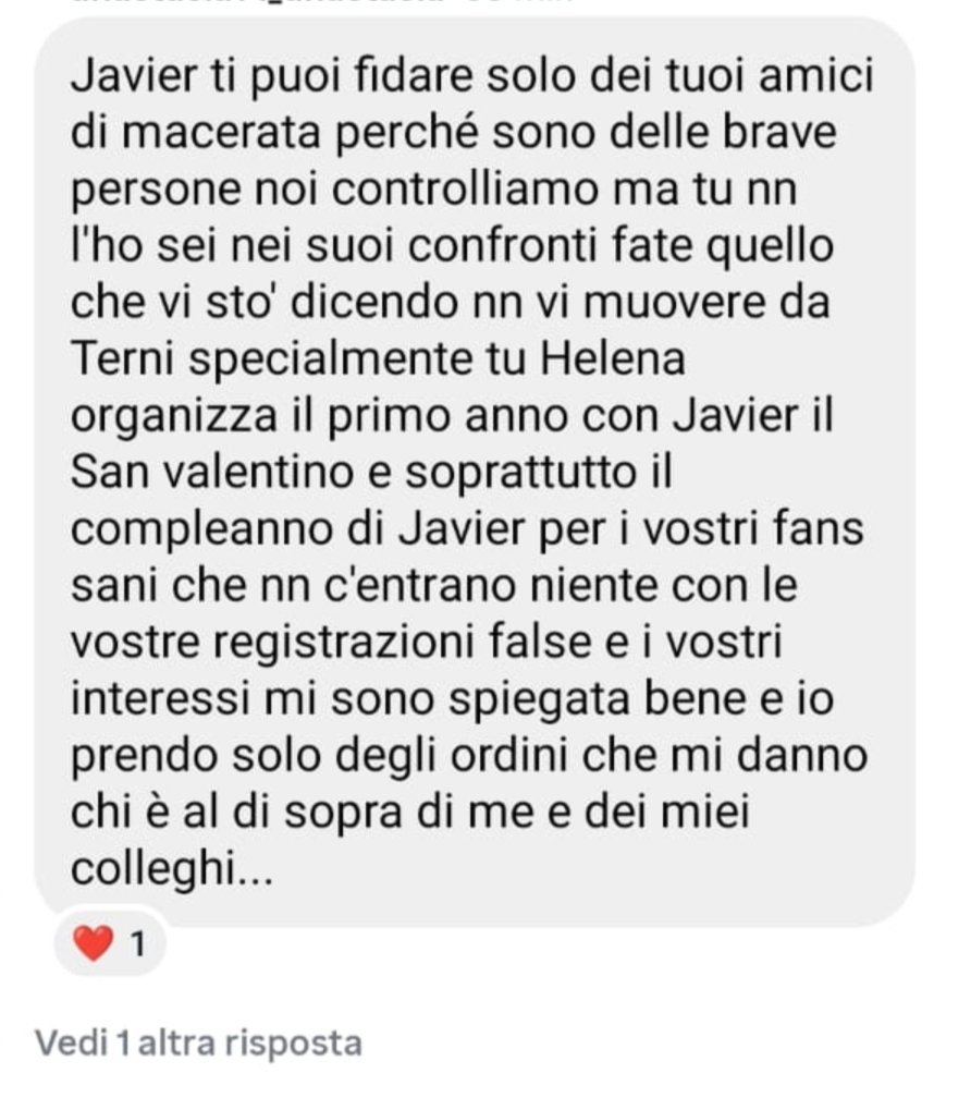 PaulVialli's tweet photo. E CHE VE LO DICO A FA... 😳 👇  🤣

COME GIUSTAMENTE HANNO GIA' SCRITTO 3 CARE MIE AMICHE 🫶 OLTRE AD ESSERE 😉 UNA BADANTE SBAVANTE NONCHE' UN'EMERITA TESTOLINA DI MINCHIA... 🤔  E' PURE IGNORANTE COME UNA CAPRA  !!!  😂😂

POVERA ITALIA...

#HELEVIER #HELENERS #JAVI7 #PRESTINEZ https://t.co/g8eADqV2ol