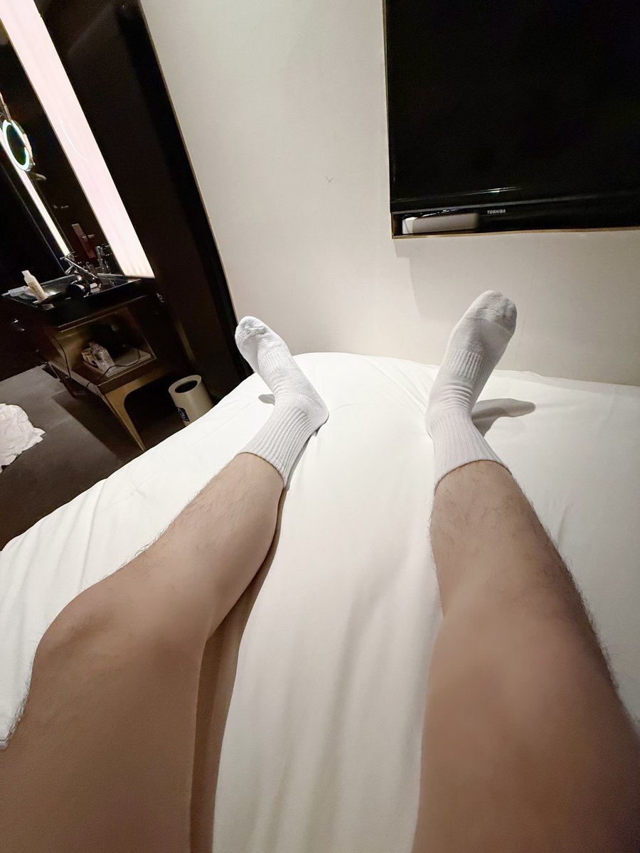 alone
#男高 #男大 #原味 #白袜