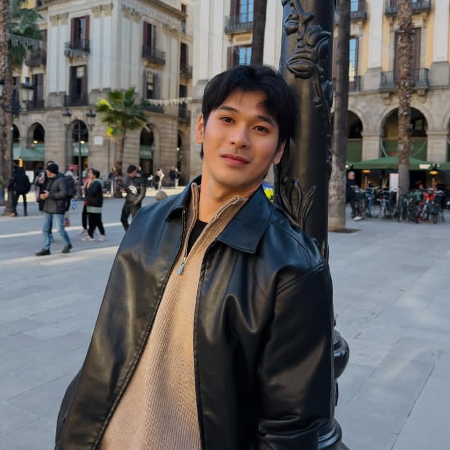 zsunlovre's tweet image. TARANTADONG BUHAY 'TO NAKAKAINGGIT PALA TALAGA.