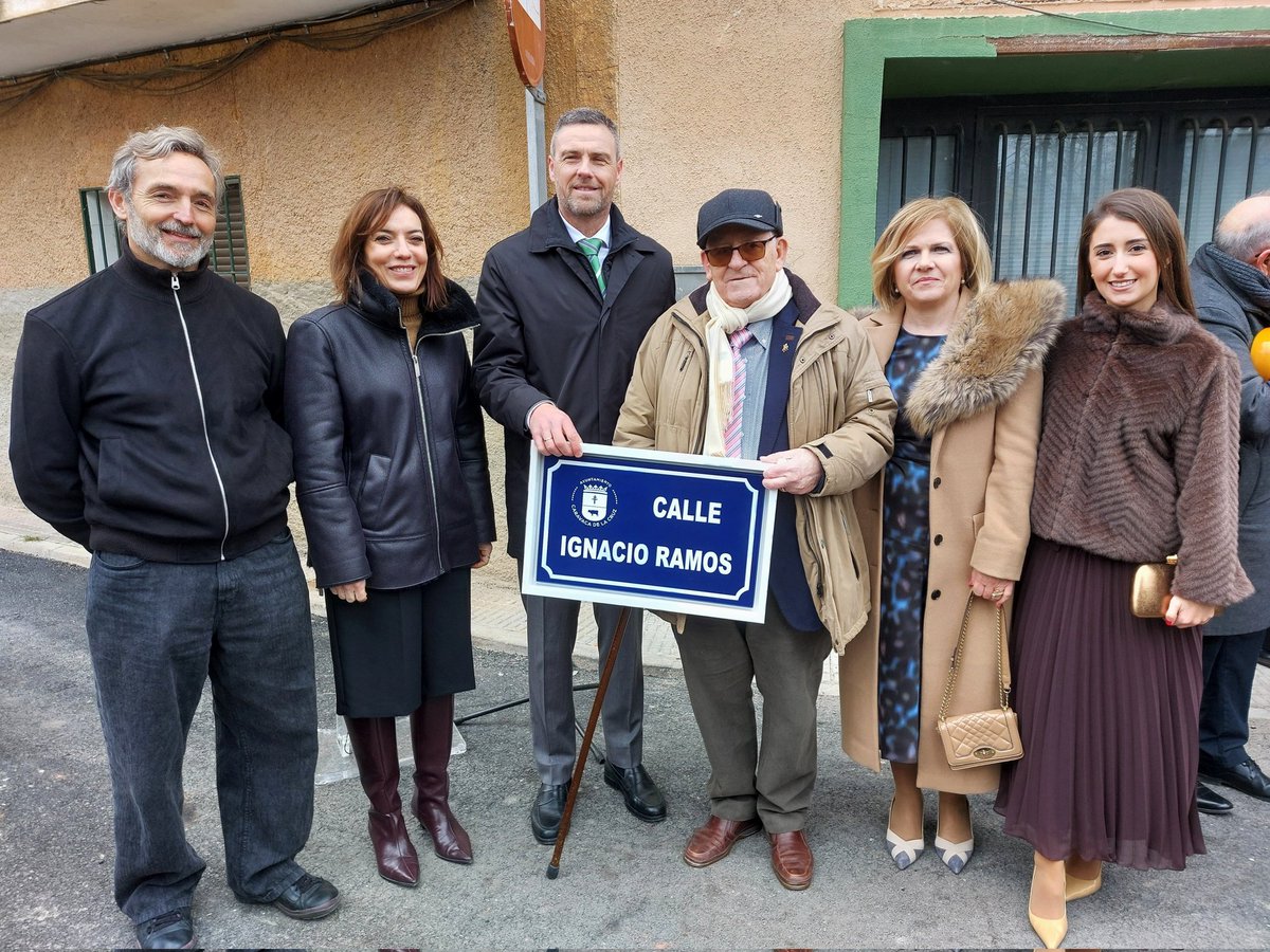 AytodeCaravaca's tweet photo. ✍️El periodista y escritor Ignacio Ramos cuenta con un calle en su #Barranda natal: https://t.co/bwxBgmAjY5 https://t.co/87r46f6a1Z