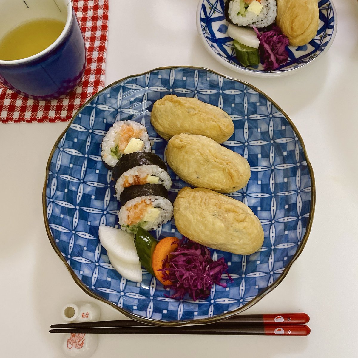 おいなりさんと手巻き寿司🍱
まだまだ修行が必要