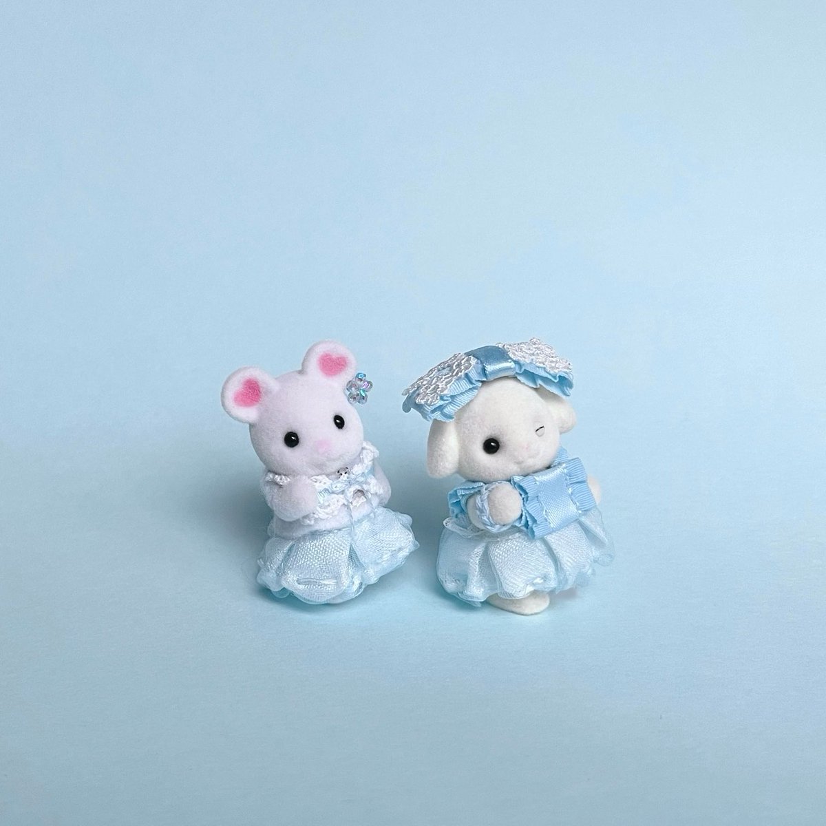 sincos_em's tweet image. This time I want ˖ . ݁𝜗𝜚. ݁₊
#ILLIT #Magnetic #원희 #모카