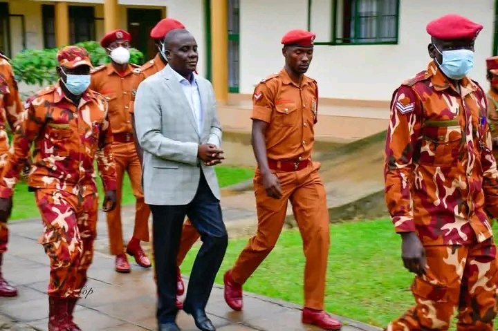 They steal your victory, kill your people and imprison you! When they know your innocent.

The muderers walk free.
This is not justice, "this is injustice"
Uganda must be free💪🇧🇪