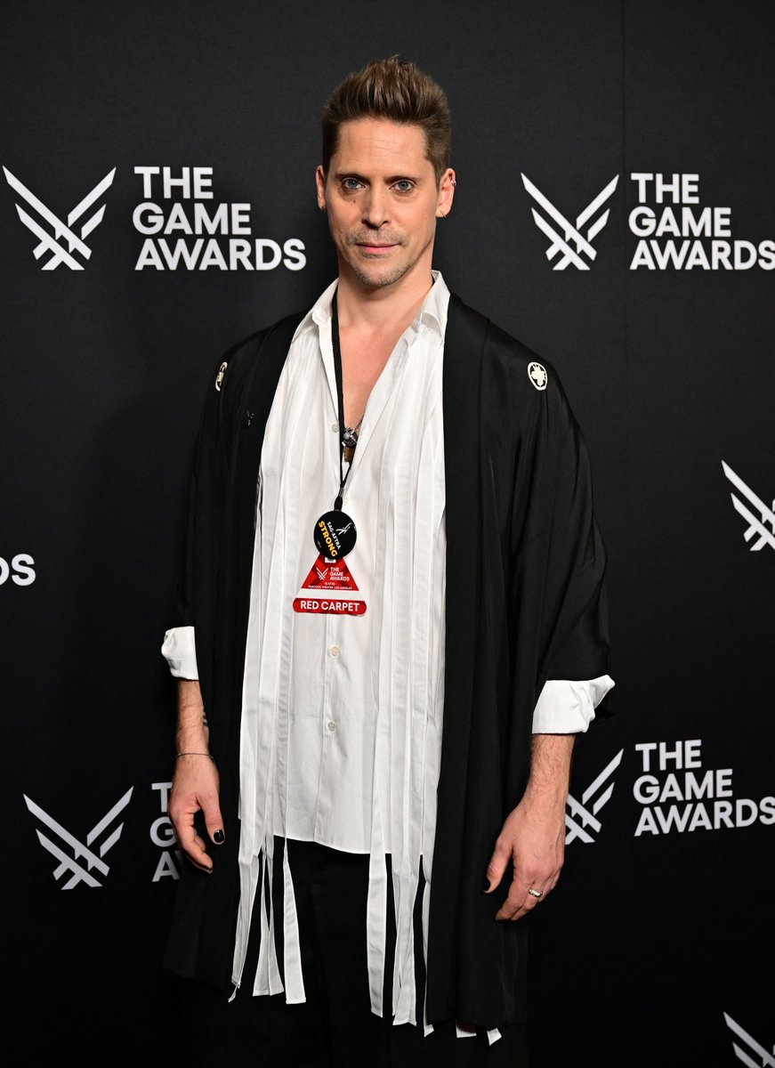 VozGamerMX's tweet photo. @CapcomLatam Perdón, pero JAMAS cambiaría la voz de Heinserberg no le llegue ni cerca al grandioso Neil Newbon. 

Y quien opine que "Uno elige, para los que no quieren leer, Nadie te obliga" diganme en oxxo nos agarramos a putazos. https://t.co/wFbNOxcN2E