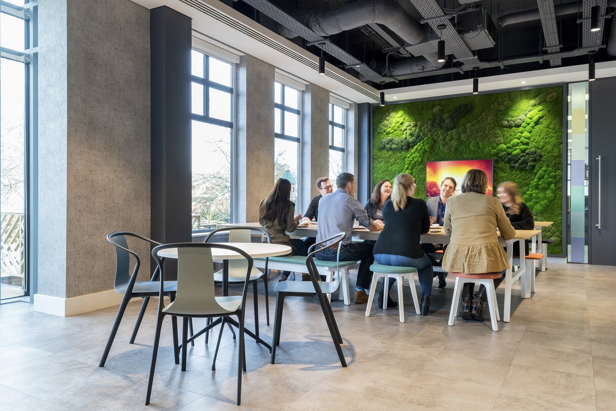 Synergy_Lights's tweet image. Glare doesn’t show up in renders.

But it shows up every working day.

synergycreativ.com

#LightingPerformance #UGRCompliant