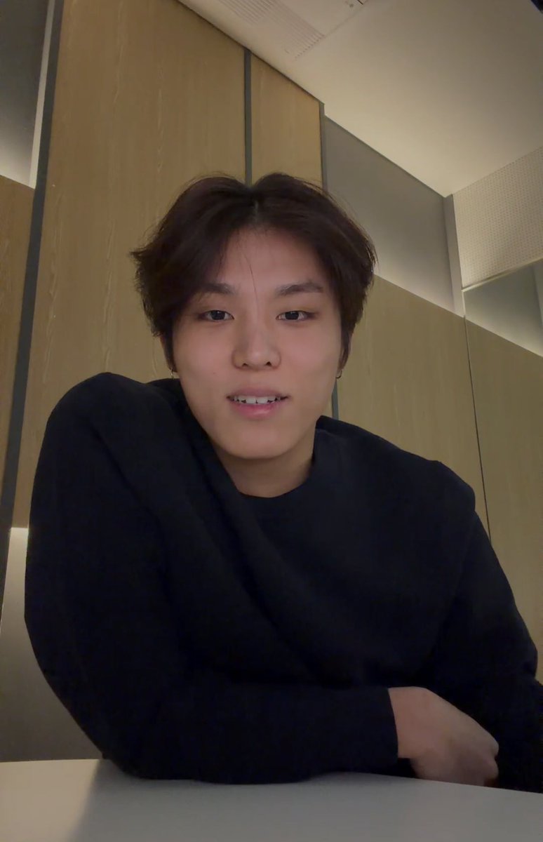 Bee 🐝🥖 tweet media