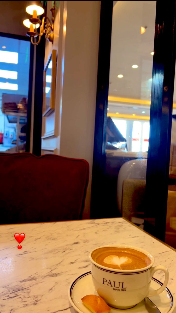 wishesof97's tweet image. "مثل القديم من الأغاني تمرين، لحنٍ قبل تنطق حروفه أعرفه."