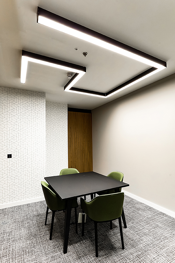 Synergy_Lights's tweet photo. Every project is different.

That’s why our lighting rarely comes off the shelf.

https://t.co/FteXmUOnLA

#CustomSolutions #LEDLinear https://t.co/wrqgj6wZrE