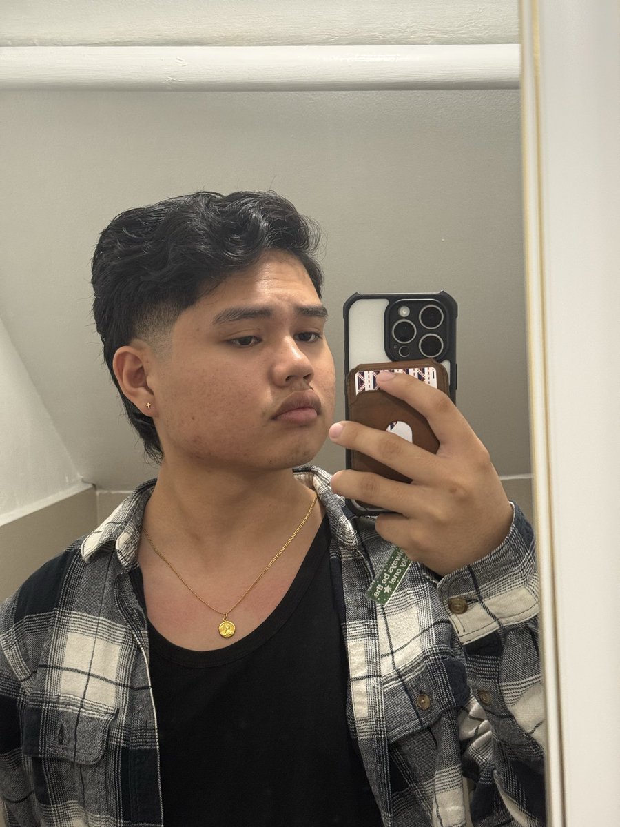 coffeebinse's tweet photo. i got a mullet in 2023 and never looked back https://t.co/ANxvVKsAAg