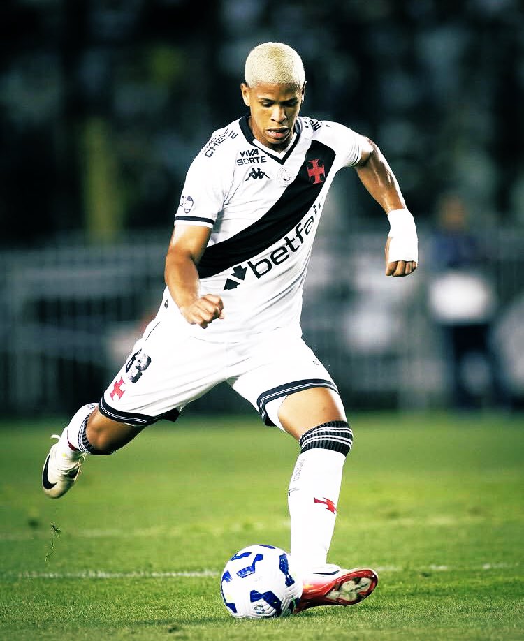 Kante işi iptal olmuş.
İndirin şu pitbulu alem topçu görsün.

🇧🇷Cauan Barros (21) 1,83m Mos
3M€ güncel piyasa değeri var ve Ara2027’de sözleşmesi bitiyor.
<a href="/Fenerbahce/">Fenerbahçe SK</a> <a href="/torunogullarifb/">Ertan Torunoğulları</a>