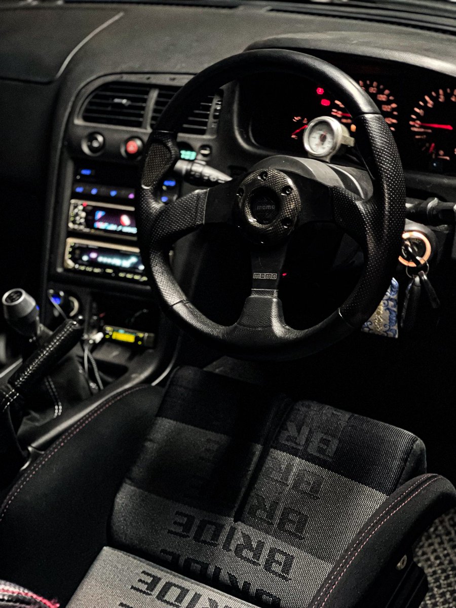 yukio5195's tweet image. 週一のエンジンかけ🔥
RBの音が癒し✨
週末の夜に車を息子に借りて何ちゃらパーキングとかに行こかな🤔✨
#r33
#skyline