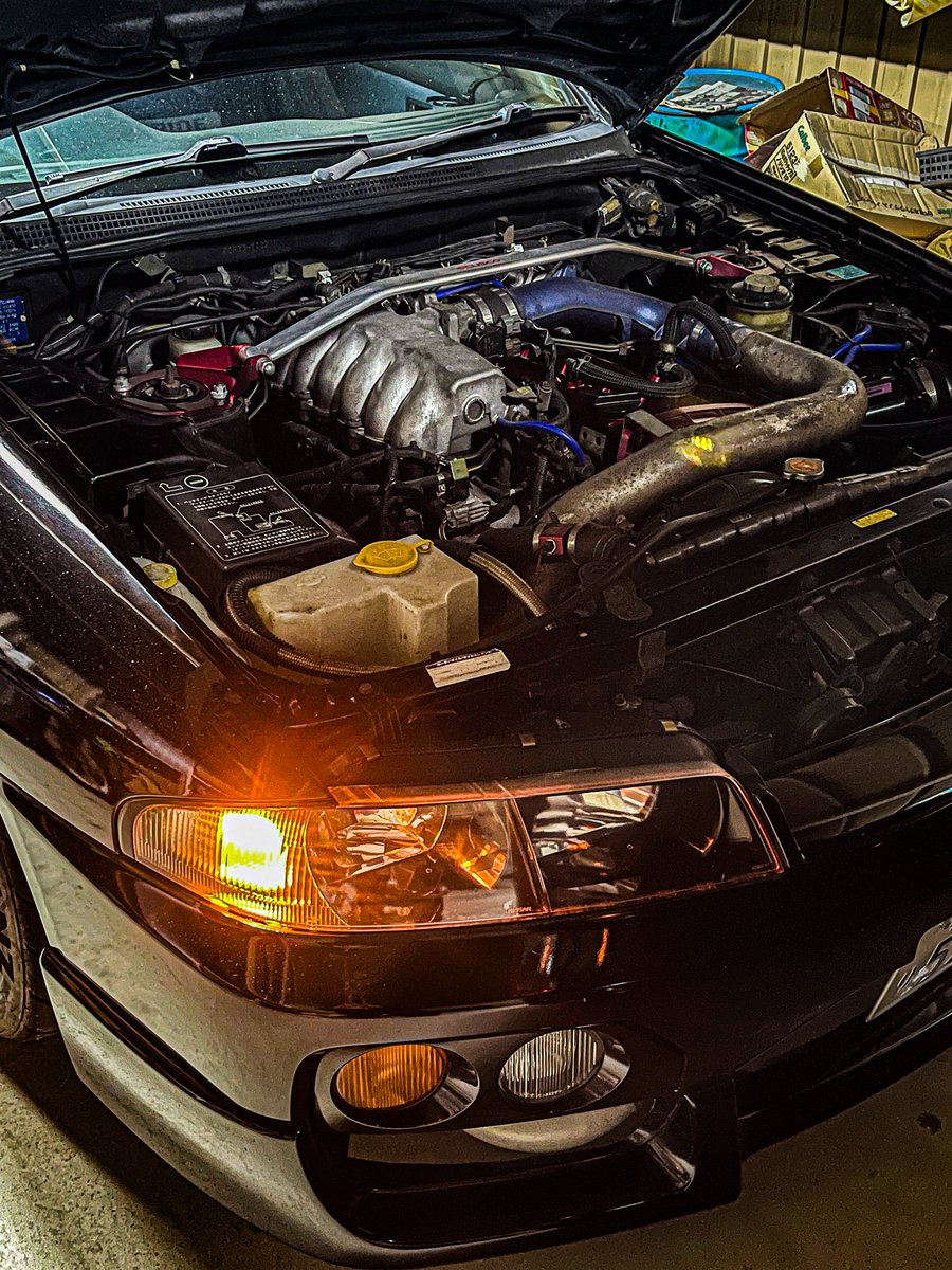 yukio5195's tweet image. 週一のエンジンかけ🔥
RBの音が癒し✨
週末の夜に車を息子に借りて何ちゃらパーキングとかに行こかな🤔✨
#r33
#skyline