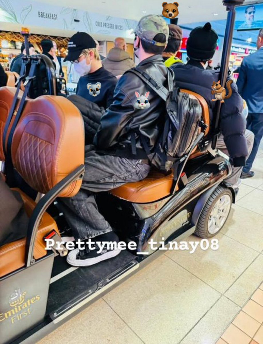 barbie24804201's tweet image. It’s Namjoon beside Jungkook . Get Your Eyes checked