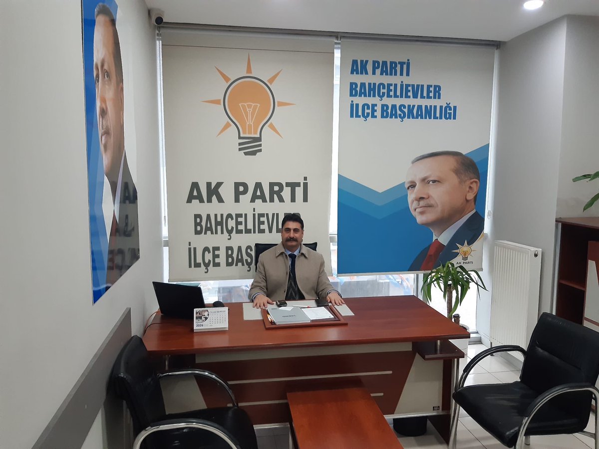 Bahçelievler için nöbetteyiz🇹🇷 

Bugün İlçe Başkanlığımızda Nöbetçimiz İlçe Başkan Yardımcımız; 
Sn. Özcan Arslan 

Soru ve görüşleriniz için kendilerini ziyaret edebilir veya 📞(0212) 442 27 81 No'lu hattan kendilerine ulaşabilirsiniz. 

Nöbet Saatimiz 
⏰ 10:00 - 18:00