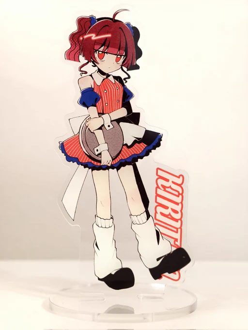 2月21日の #ボイボ寮祭 で頒布する、 #東北きりたん アクリルスタンド! 両面印刷仕様でとっても可愛い ダイナー衣装仕様です 高さ:13cm