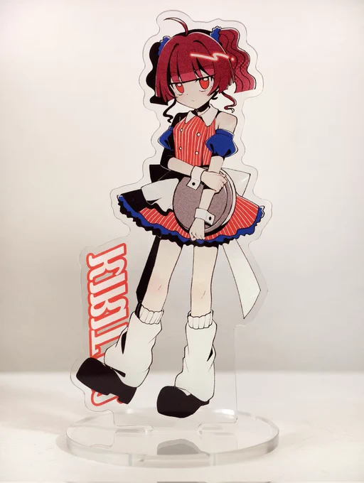 2月21日の #ボイボ寮祭 で頒布する、 #東北きりたん アクリルスタンド! 両面印刷仕様でとっても可愛い ダイナー衣装仕様です 高さ:13cm