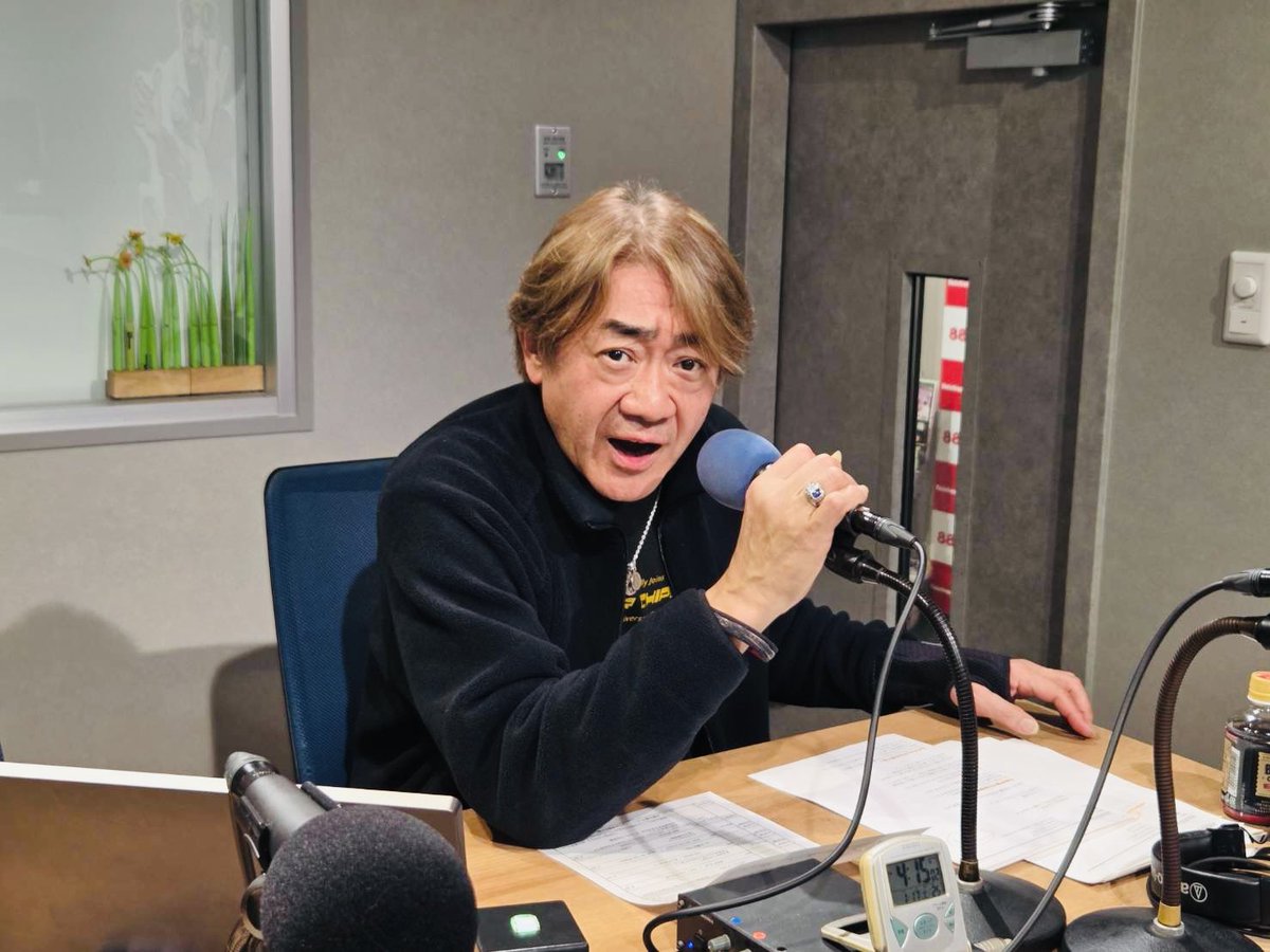 wrlabel_radio's tweet photo. レインボータウンFM
EMOTIONAL BEAT
〜野村義男の好きで何が悪い？〜

今週2/7(土) は収録放送になります。
お題は 「今、1番欲しいもの❗️」

その他、いつもは聞けないあんな事
たっぷり語って欲しいこんな事等あれば質問も募集しています。

メールはinfo@885fm.jp 
2/5(木)12:00までお願いします。 https://t.co/hvCCN2WLcV