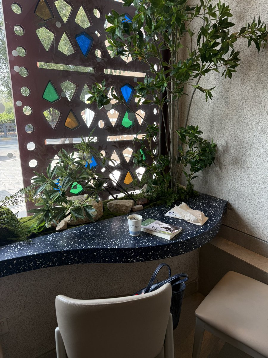 سَـارَّة tweet media