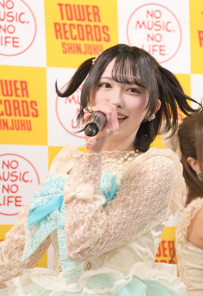 ❤︎リリちゃん❤︎ページ•*¨*•.¸♬︎ ラフ×ラフちゃん、曲も幅広いけど はるるんの カッコイイ↔️かわいい