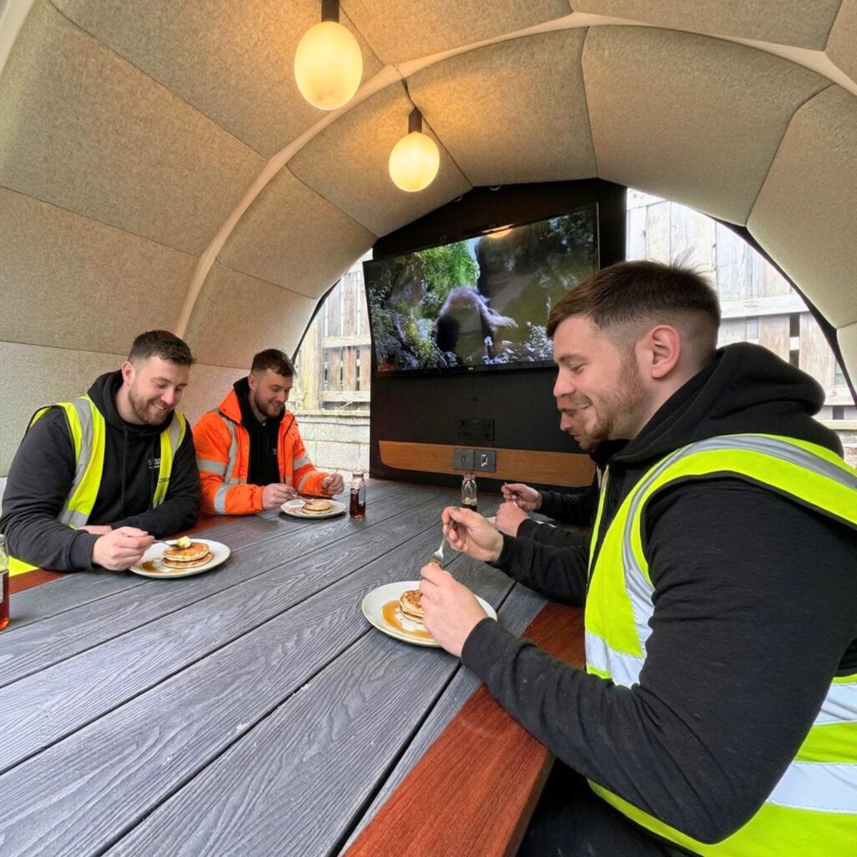 TheMeetingPodCompany tweet media