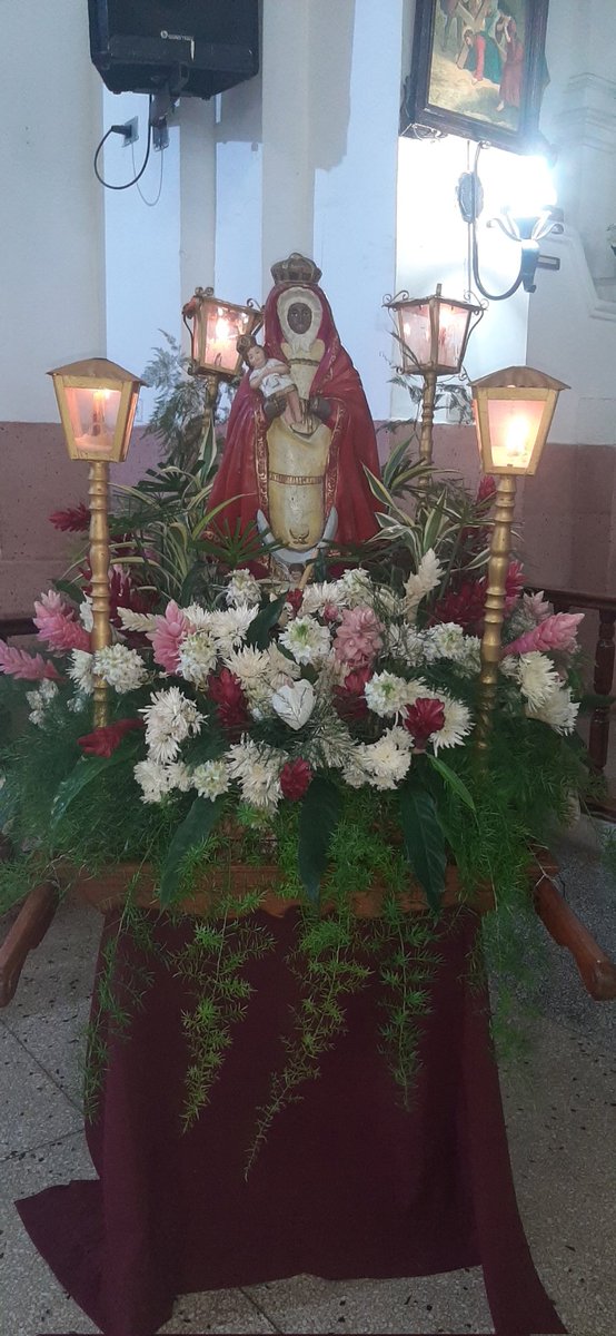 trinibela's tweet photo. Virgen de la Candelaria en Nirgua Edo Yaracuy 🕯️🙏 https://t.co/gBvwXV4538