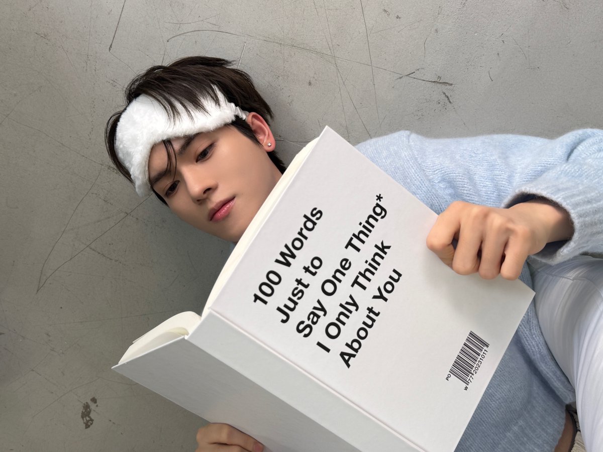 [#YORCH]
좋아한다고 어떻게 말할까… 
#POW #파우 #요치 #ComeTrue #컴트루