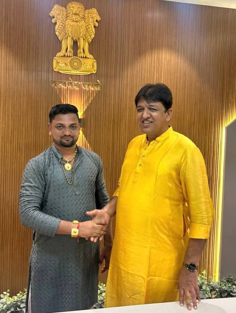 સુરત મહાનગરના વોર્ડ - ૩૦માં યુવા મોરચાના ઉપ પ્રમુખ શ્રી જગદીશભાઈ ભડીયાદરાને જન્મ દિવસની હાર્દિક શુભેચ્છાઓ પાઠવું છું.

આપનું સ્વાસ્થ્ય તંદુરસ્ત રહે અને દીર્ધાયુ થાઓ તેવી શુભકામનાઓ.