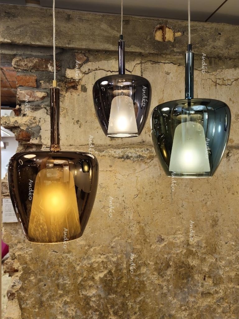 AndeoDesign's tweet photo. 😍🥰 Venez découvrir en magasin la collection de luminaires en verre soufflé italien de la marque Cangini &amp; Tucci, de vrais chefs-d'œuvre au service de la lumière 🥰😍 
#canginitucci #canginietucci #canginiandtucci #luminaire #lighting https://t.co/3WiCeeQqOQ