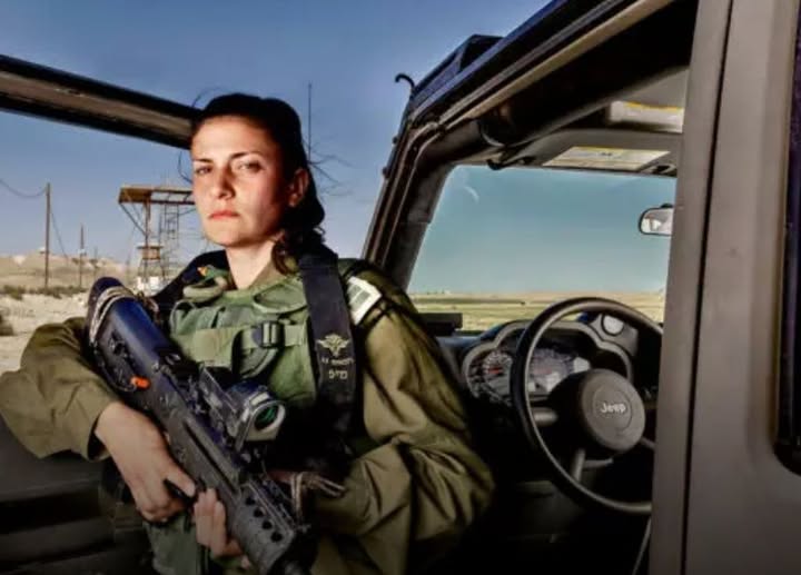 yayafink (יאיא פינק) tweet media